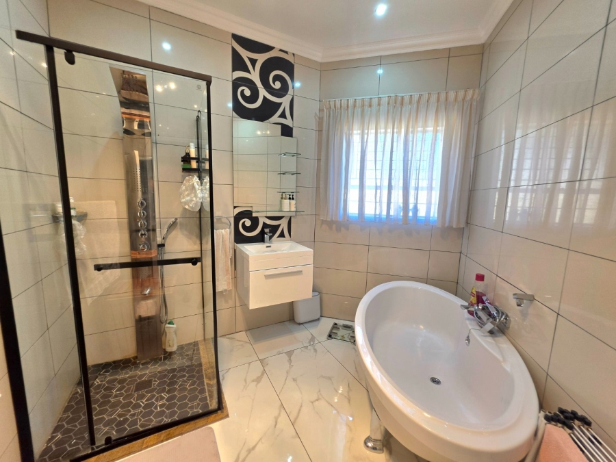 4 Bedroom Property for Sale in Panorama Free State